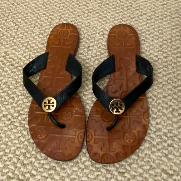 Tory Burch Throra Thong Sandals - Black Leather with Brown Sole - Picture 5 of 13